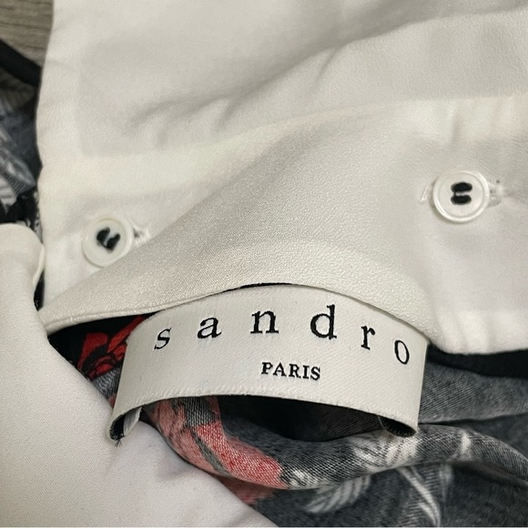 Sandro Lulu Rose Print Dress Short Sleeve Open Back Black White Red Sz 1 Small - Picture 7 of 9